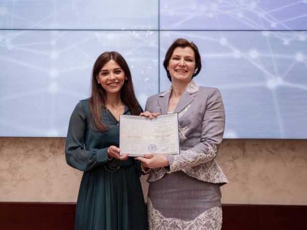 37 слушателей успешно завершили программу профессиональной переподготовки по этикету, протоколу и кросс-культурным коммуникация